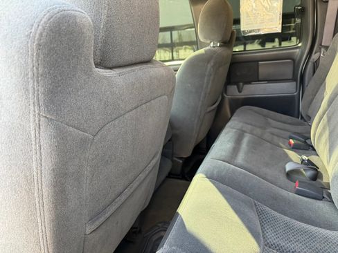 Used 2005 Chevrolet Silverado 2500 LS w/ Heavy-Duty Power Package image 37