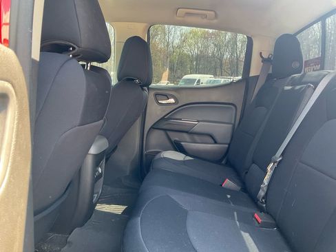 Used 2016 Chevrolet Colorado Z71 image 14