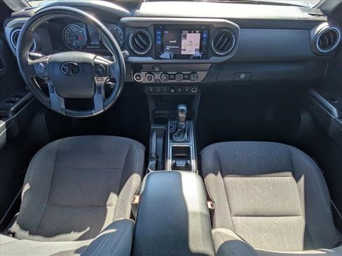 Used 2019 Toyota Tacoma TRD Off-Road image 19