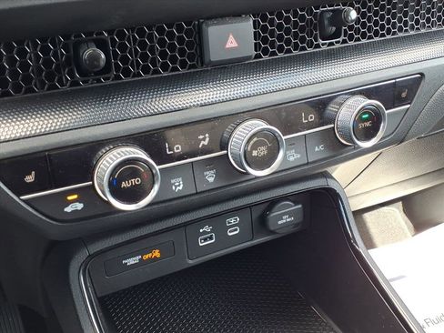 Certified 2024 Honda CR-V EX image 31