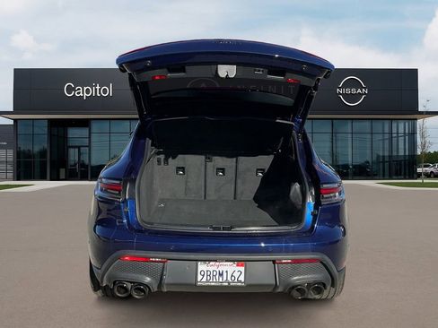 Used 2022 Porsche Macan image 9