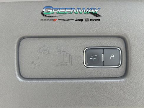 Used 2020 Lincoln Aviator Reserve w/ Equipment Group 201A RWD image 7