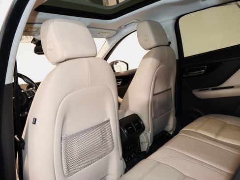 Used 2018 Jaguar F-PACE Prestige AWD/4WD image 52