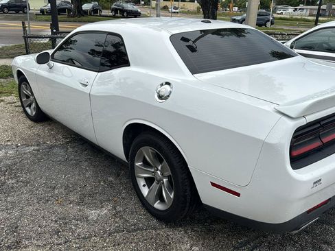 Used 2018 Dodge Challenger SXT RWD image 4