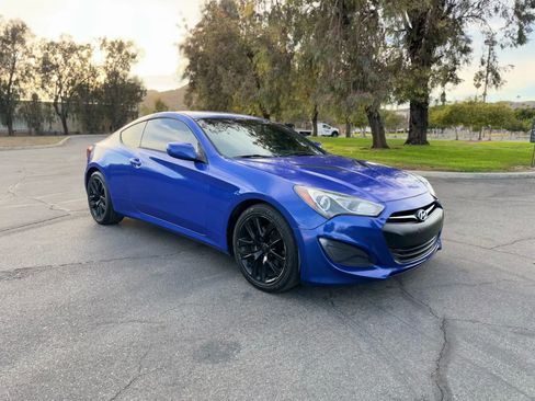 Used 2013 Hyundai Genesis 2.0T RWD image 1