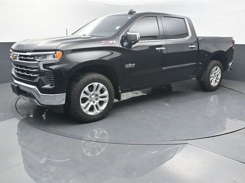 Used 2023 Chevrolet Silverado 1500 LTZ w/ LTZ Premium Texas Edition AWD/4WD image 5