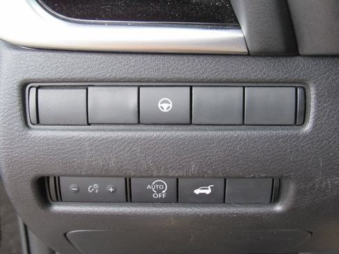 Certified 2023 Nissan Rogue SL AWD/4WD image 31