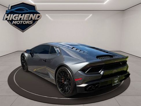 Used 2017 Lamborghini Huracan LP 580-2 RWD image 4