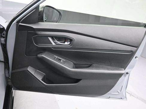 Used 2023 Honda Accord Sport image 39