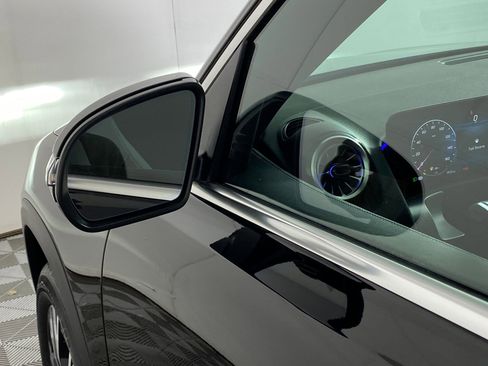 New 2025 Mercedes-Benz GLB 250 4MATIC image 21