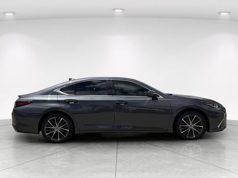 Used 2024 Lexus ES 350 w/ Premium Package FWD image 2