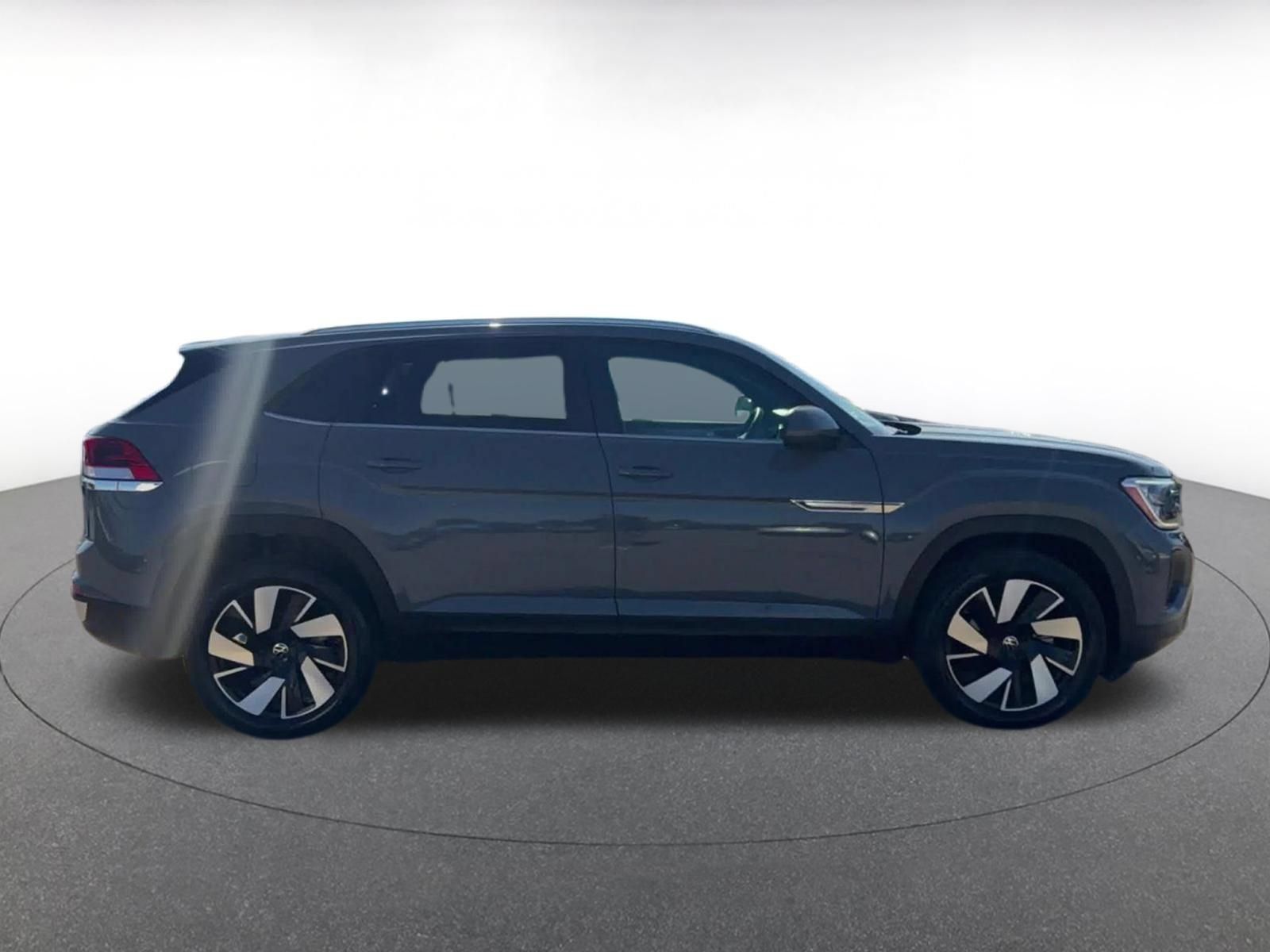 Used 2026 Volkswagen Atlas Cross Sport SE AWD/4WD image 15
