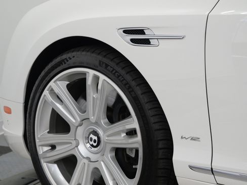 Used 2018 Bentley Continental GT AWD/4WD image 35
