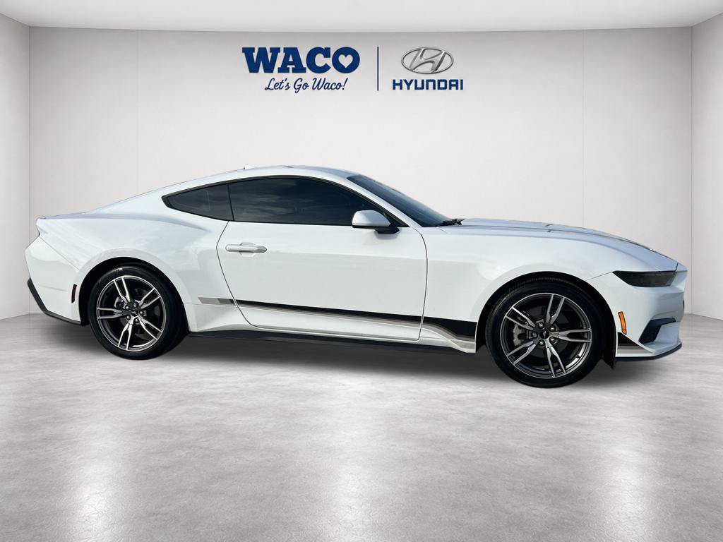 Used 2025 Ford Mustang Coupe RWD image 15