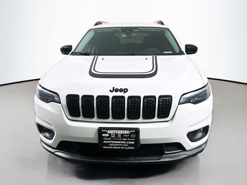 Used 2022 Jeep Cherokee Latitude AWD/4WD image 2