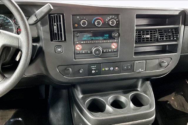 Used 2025 Chevrolet Express 3500 LT w/ LT Preferred Equipment Group RWD image 9
