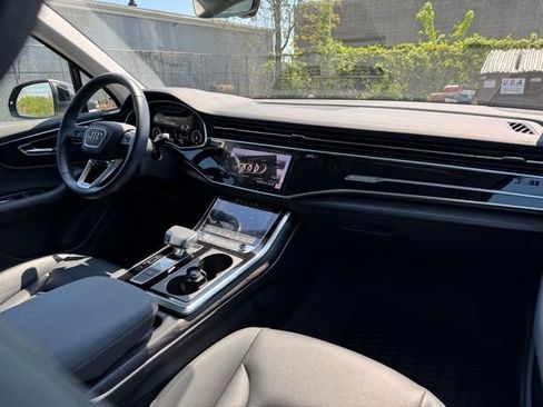 Certified 2023 Audi Q7 2.0T Premium w/ Convenience Package AWD/4WD image 13