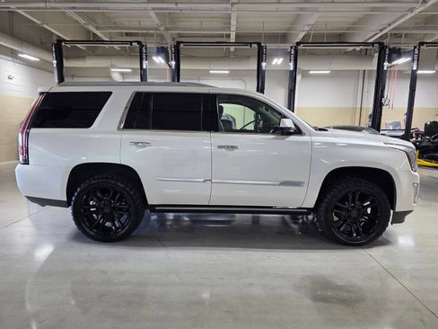 Used 2015 Cadillac Escalade Premium AWD/4WD image 8