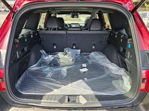New 2026 Subaru Outback Limited AWD/4WD image 12