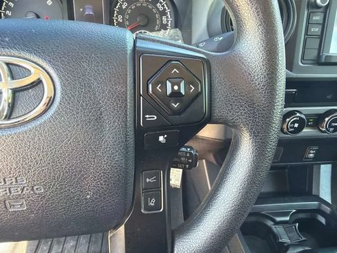 Used 2018 Toyota Tacoma SR AWD/4WD image 27