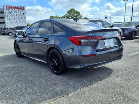 Used 2024 Honda Civic Sport image 3
