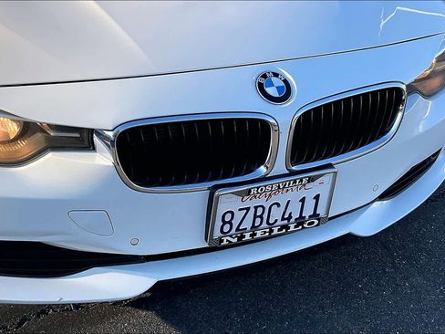 Used 2015 BMW 320i Sedan image 32