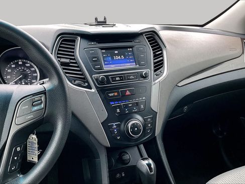 Used 2017 Hyundai Santa Fe Sport FWD image 7