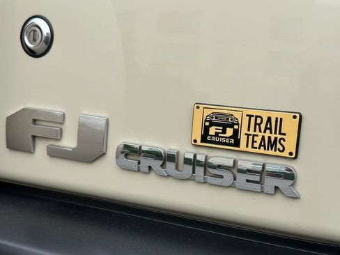 Used 2010 Toyota FJ Cruiser 4WD image 13