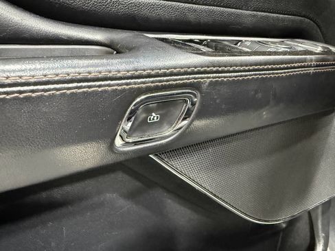 Used 2021 Lincoln Aviator AWD image 86