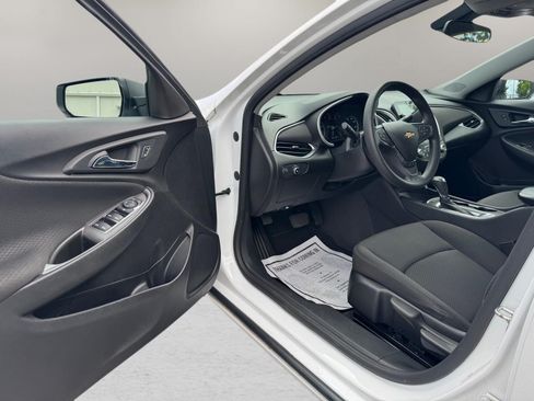 Used 2020 Chevrolet Malibu LS FWD image 16