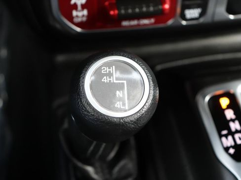 Used 2026 Jeep Gladiator Rubicon AWD/4WD image 40