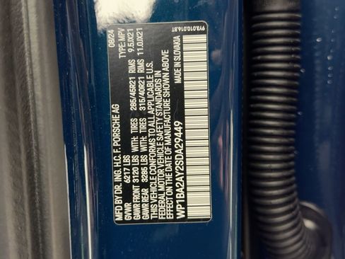 Certified 2025 Porsche Cayenne Coupe image 21