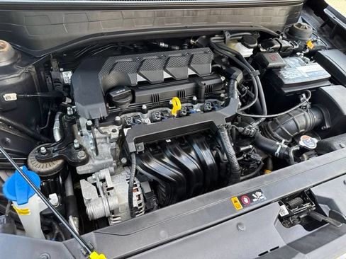 Used 2023 Hyundai Venue SEL FWD image 26