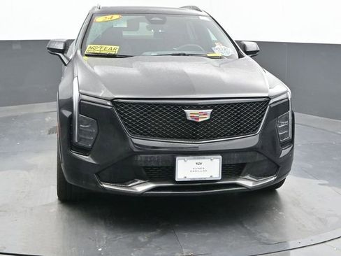 Used 2024 Cadillac XT4 Sport image 4