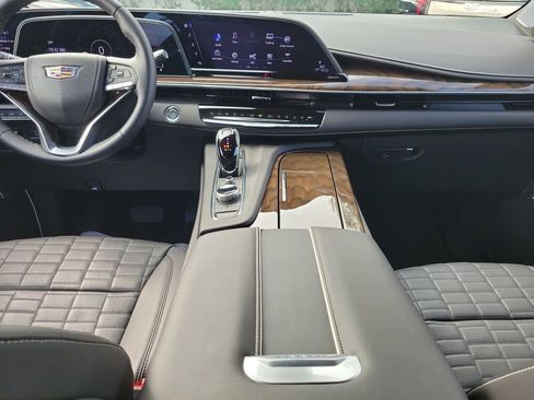 Certified 2024 Cadillac Escalade ESV Sport Platinum w/ LPO, ONYX Package image 20