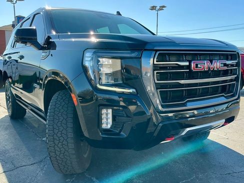 Used 2023 GMC Yukon AT4 w/ AT4 Premium Package image 2