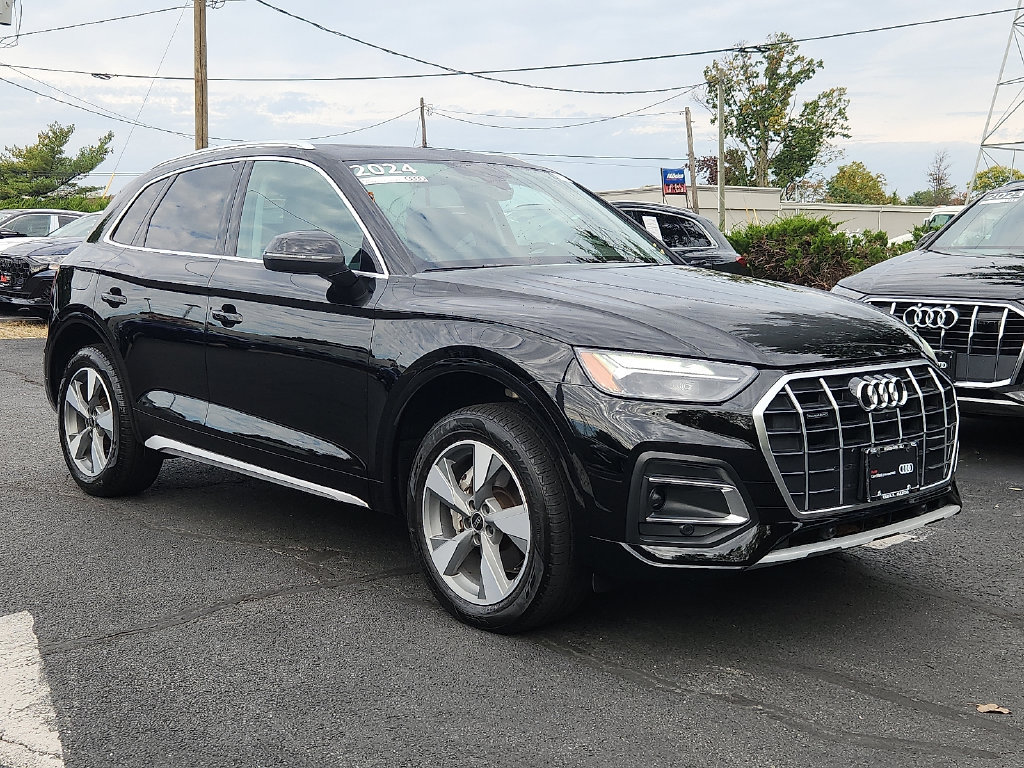 Used 2024 Audi Q5 Premium Plus AWD/4WD image 2