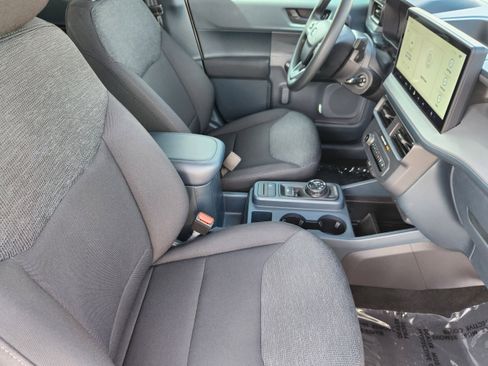 Used 2025 Ford Maverick XL image 14