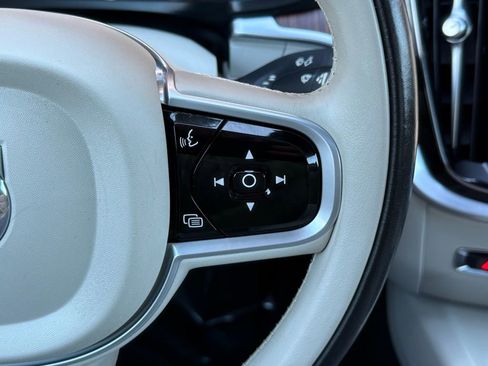 Used 2019 Volvo S60 T5 Momentum w/ Premium Package image 30