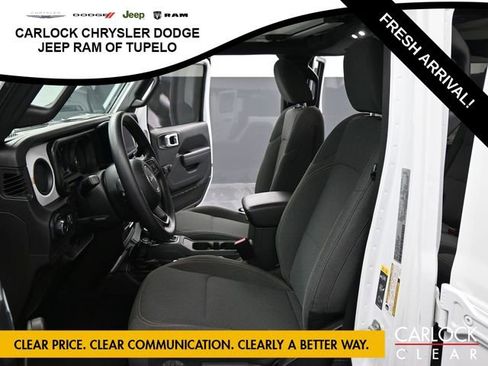 Used 2024 Jeep Wrangler Sport image 11