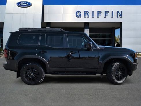 Used 2024 Toyota Land Cruiser image 3