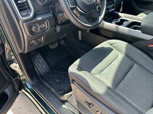 New 2026 RAM 1500 4x4 Crew Cab image 19