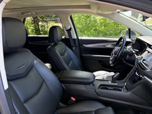 Used 2019 Cadillac XT5 Luxury AWD/4WD image 35