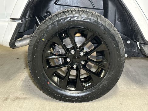 Used 2021 Jeep Wrangler Unlimited Sahara image 8