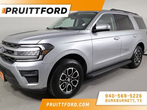 Used 2024 Ford Expedition XLT image 1