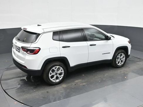 Used 2025 Jeep Compass Sport AWD/4WD image 30