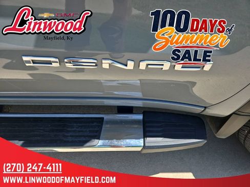 Used 2025 GMC Sierra 1500 Denali w/ Technology Package AWD/4WD image 11
