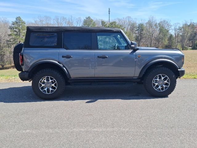 Used 2025 Ford Bronco Badlands AWD/4WD image 2