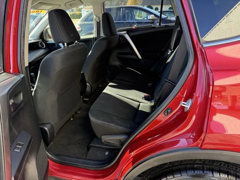 Used 2017 Toyota RAV4 LE image 16