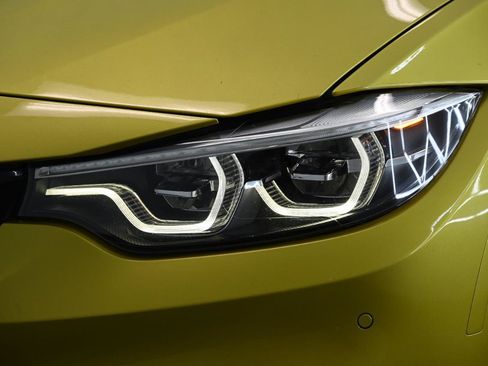 Used 2018 BMW M3 RWD image 11